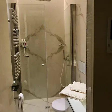 Modern 1 Bedroom F1 Port Monte Carlo